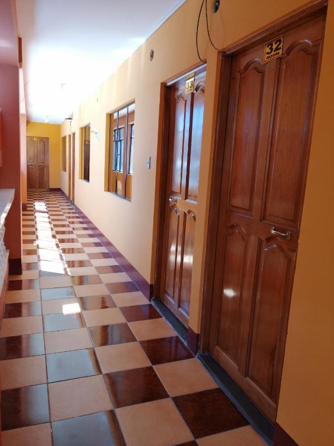 Olas Del Titicaca Backpackers Hostel Copacabana  Exterior photo